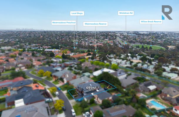 20 Coach House Drive, Attwood