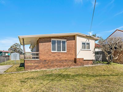 88 Bradman Avenue, Warilla