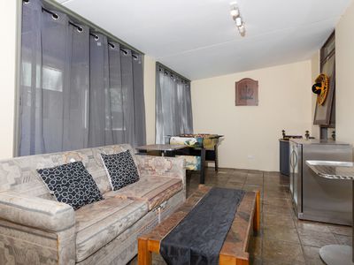 7 Wingate Place, Guildford