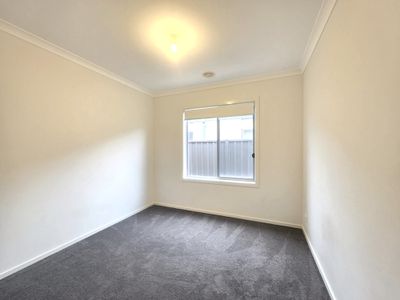 12 Henderson Drive, Tarneit
