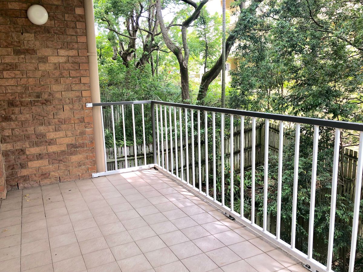 4 / 5 Norwood Street, Toowong