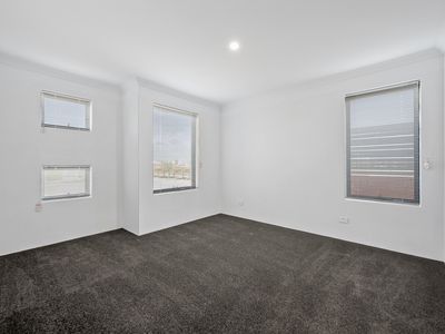 97 Willowdale Promenade, Piara Waters