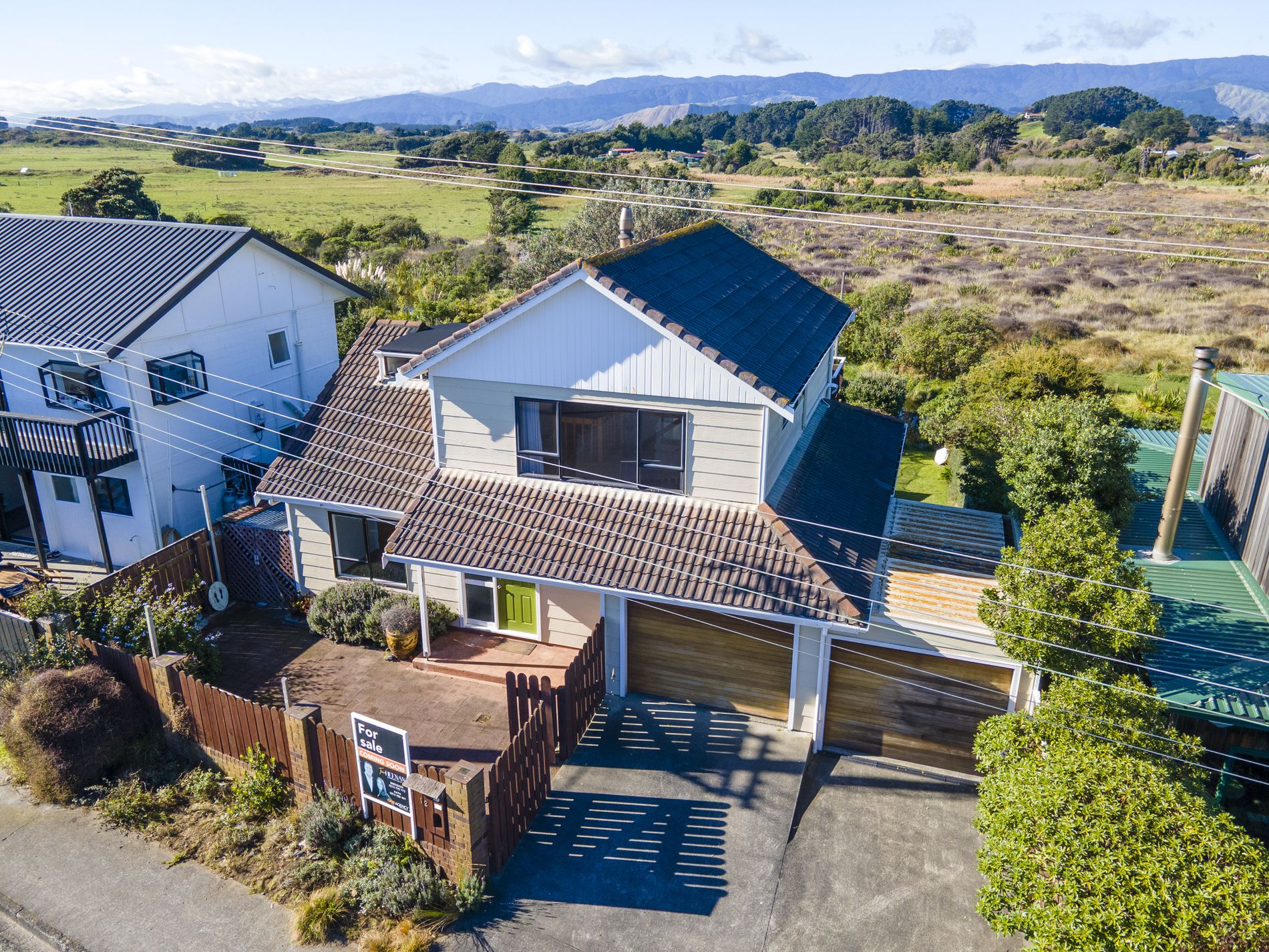 12 Moana Street, Otaki Beach