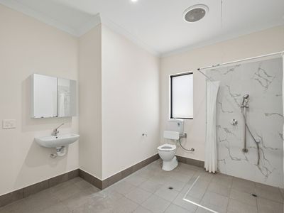 8B Stanmore Ct, Lynwood
