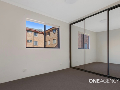 16 / 6 Eyre Place, Warrawong