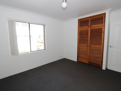 9 / 46-48 Peterborough Avenue, Lake Illawarra