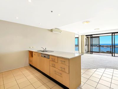 248 / 105 Scarborough Street, Southport
