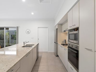 28 Brook Street, Wakerley