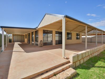 34 Nganka Way, Hannans