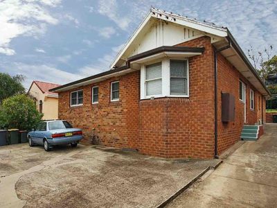 1 / 90 Cowper Street, Warrawong