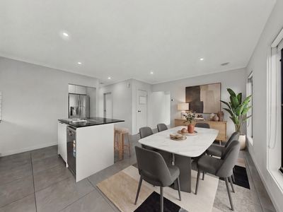 92 Flanagan Avenue, Officer