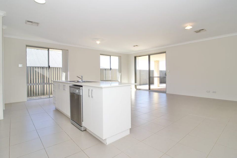 8 Larkfield Ridge, Baldivis