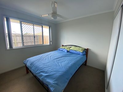 5B Kinross Court, Kawungan
