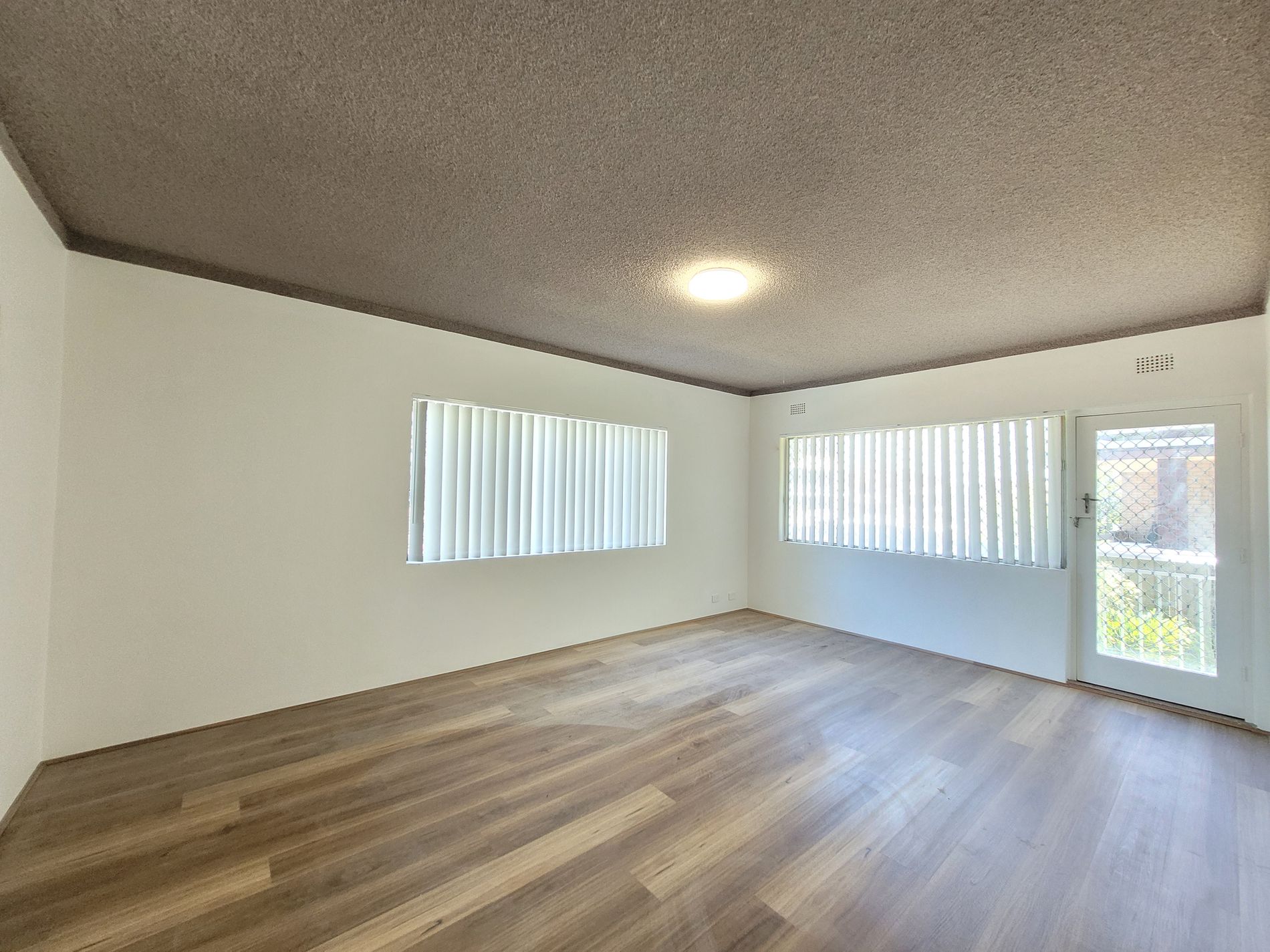 1 / 207 Haldon Street, Lakemba