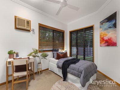 13 Hawkesbury Lane, Douglas