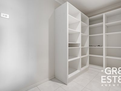 43 Merritt Avenue, Cranbourne West