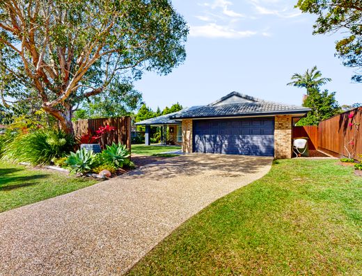 Peace and Tranquility In Noosa Parklans image 1