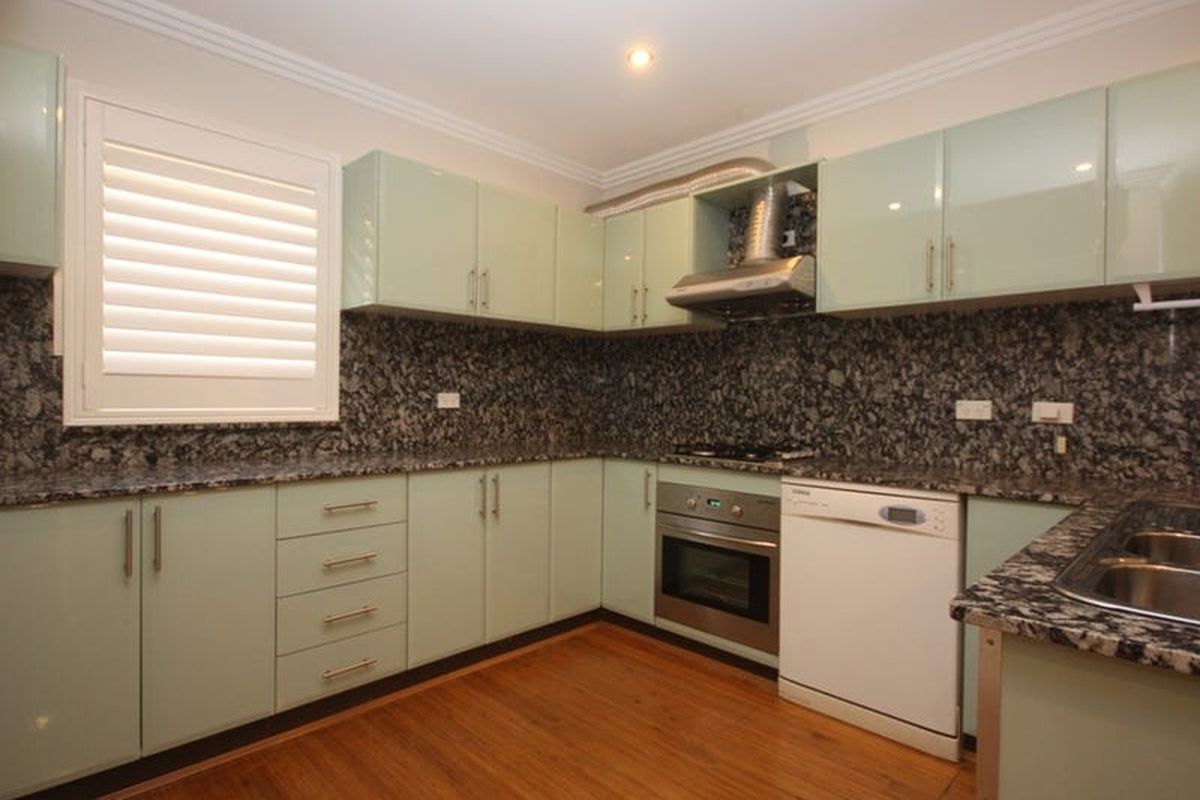 4 / 44 Beresford Road, Strathfield