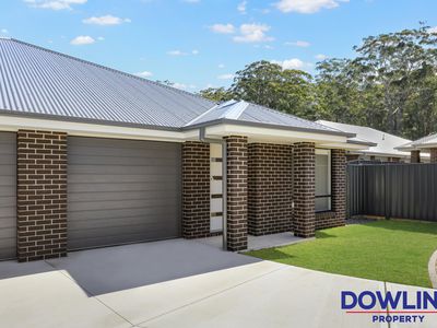 1 / 4 Emerald Close, Medowie