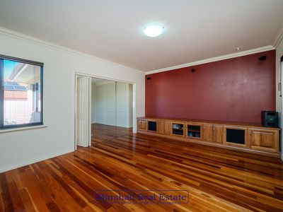 21 King David Blvd, Madeley