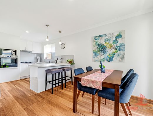 Spacious Villa with Alfresco Living & Extra Parking