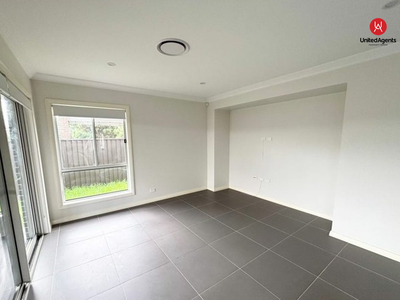 18 Willunga Street, Gledswood Hills