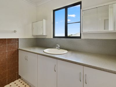 43 WATTLE STREET, Goondi Hill