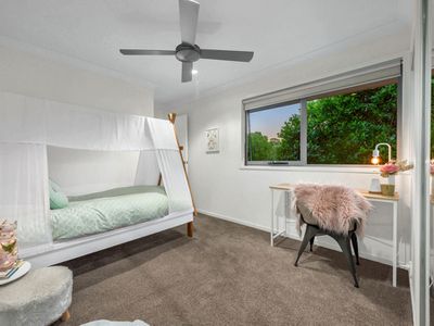 8 Margaret Crescent, Wakerley