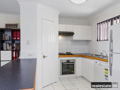 6 / 30 Bronte Street, East Perth