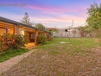 12 Tablo Court, South Lake