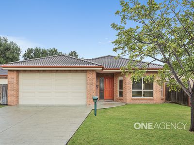 12 Kalbarri Grove, Kanahooka