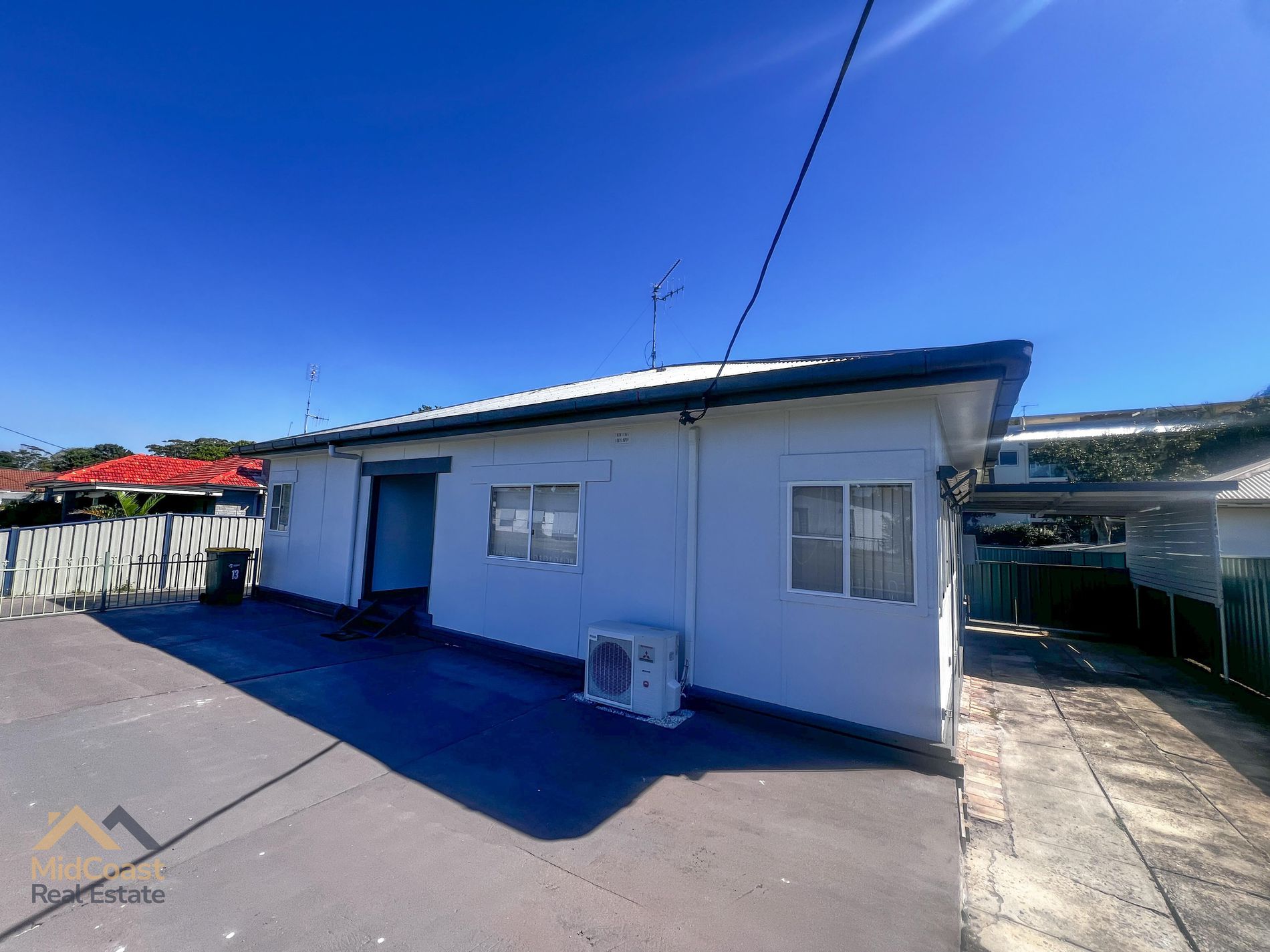 13 Douglas Avenue, Forster