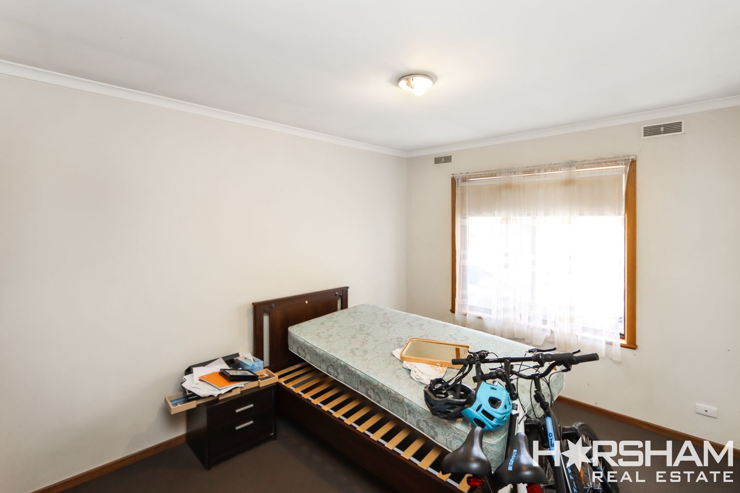 1 / 17A Stawell Road, Horsham
