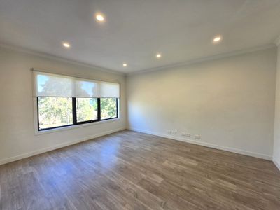 17 / 47 Waterhaven Boulevard, Point Cook