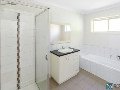 5 McIvor Street, Heathcote