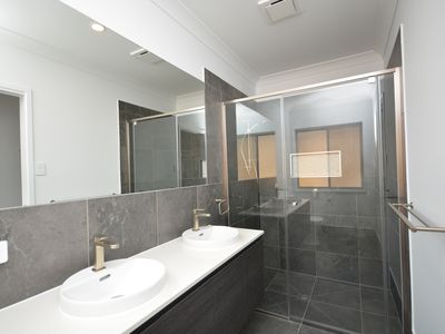 54 Noffke Court, Logan Reserve