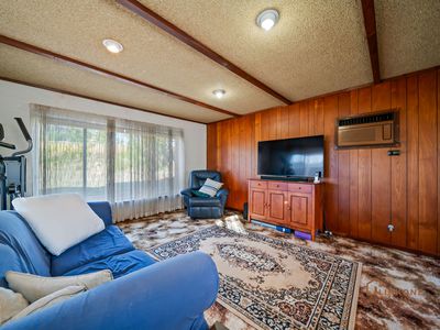 6 Parry Avenue, Bateman