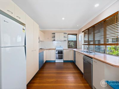 12 Tweed Coast Road, Hastings Point