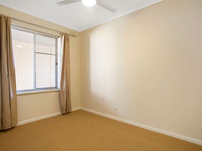 11 / 4 Croydon Road, Keswick