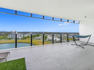 2805 / 25 East Quay Drive, Biggera Waters