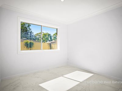 25 & 25A Adelphi Crescent, Doonside