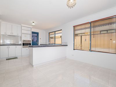 40 Delphine Ave, Dianella