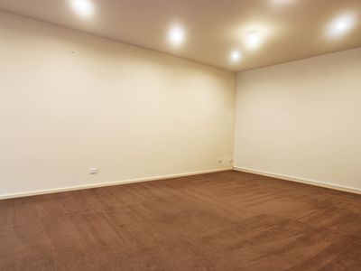 2 / 108 Haughton Road, Oakleigh