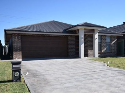 31 Amadeus Avenue, Dubbo