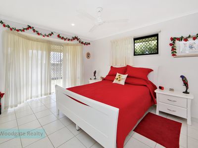 2 Sunset Ave, Woodgate