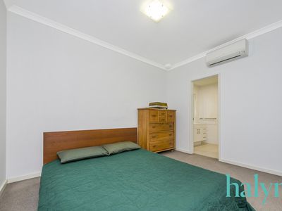 10 / 33 Newcastle Street, Perth