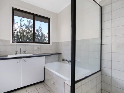 291 East St, East Albury