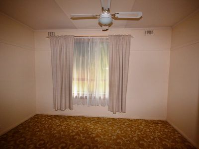 83 Lakeside Avenue , Mount Beauty