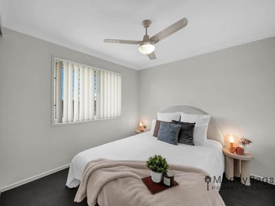 4 Phoebe Way, Gleneagle