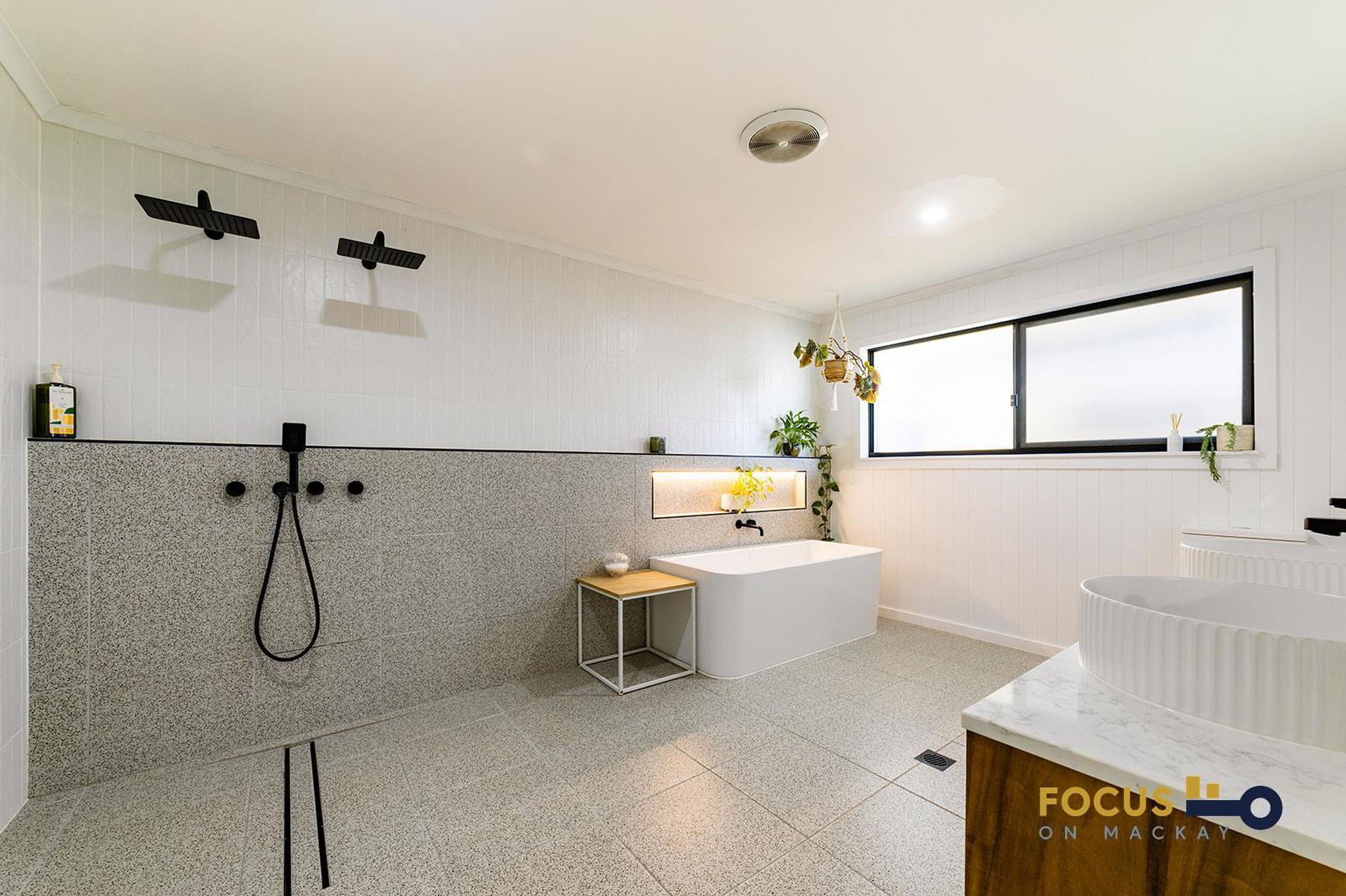 7 Joyce Crt, Mcewens Beach